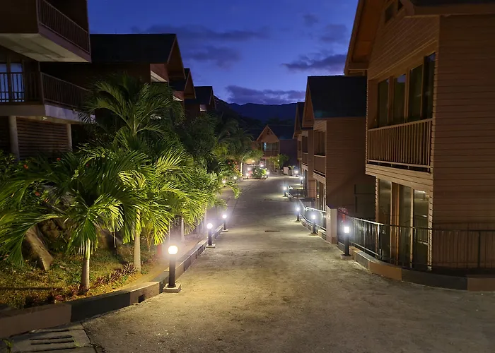 Oceanica Seychelles Glacis (Mahe)
